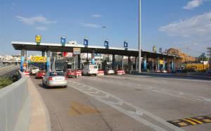 Αττική Οδός: Από την Κυριακή 6/10 ο νέος μειωμένος τιμοκατάλογος διοδίων