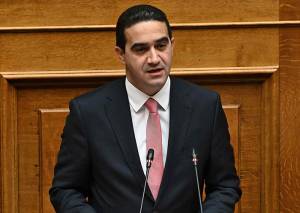 Μ. Κατρίνης: «Η κυβέρνηση έχει αφήσει ανυπεράσπιστους τους Έλληνες πολίτες απέναντι στην ακρίβεια»