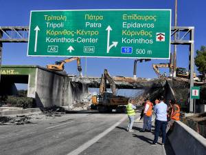 Σταϊκούρας για γέφυρα στον Ισθμό: Μέσα στην εβδομάδα η αποκατάσταση της οδικής κυκλοφορίας από Αθήνα μέχρι Κόρινθο