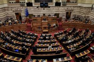 Βουλή: Εγκρίθηκε κατά πλειοψηφία το ν/σ για την υποδοχή και προστασία προσφύγων και μεταναστών