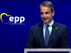 Μητσοτάκης: «Στέλνουμε μήνυμα στο Κρεμλίνο – Δεν θα μας φοβίσετε! Θα συνεχίσουμε να στηρίζουμε την Ουκρανία»
