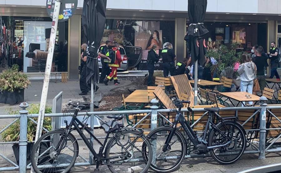 Βερολίνο: Ένας νεκρός και τουλάχιστον 30 τραυματίες από όχημα που έπεσε πάνω σε πλήθος κόσμου