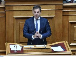 Θεοχάρης: Λουκέτα και δημόσια έκθεση για τους λαθρεμπόρους αλκοολούχων ποτών