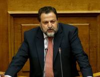Ο Β. Κεγκέρογλου αποσύρει την υποψηφιότητά του για την ηγεσία του ΚΙΝΑΛ
