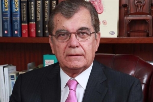 Συνεχίζει να νοσηλεύεται στην εντατική με κορωνοϊό ο Δημήτρης Κρεμαστινός