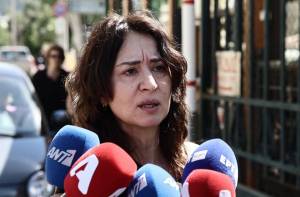 Απέσυρε την καταγγελία για βιαιοπραγία η σύζυγος του Γιοκαρίνη