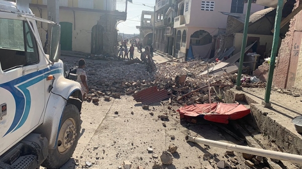 Σεισμός 7,2 Ρίχτερ συγκλόνισε την Αϊτή - Κατέρρευσαν σπίτια