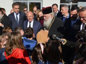 Κυβέρνηση προς Ιερώνυμο: «Στην Ελλάδα δεν λύνονται τα ζητήματα δικαιωμάτων με δημοψηφίσματα»