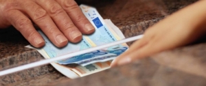 Υποχρεώσεις ενημέρωσης των καταναλωτών από τις τράπεζες