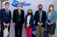 Επίσκεψη του Πρέσβη των ΗΠΑ στο Κέντρο Ψηφιακής Καινοτομίας της Pfizer
