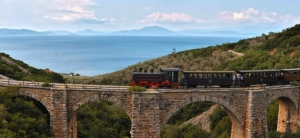Ο «Μουτζούρης», το θρυλικό τρενάκι του Πηλίου υπόσχεται μοναδικές βόλτες κάθε Σαββατοκύριακο