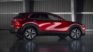 H Mazda ανανεώνει το CX-30