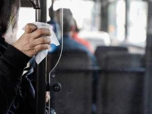 Τέλος από σήμερα η μάσκα στα Μέσα Μαζικής Μεταφοράς