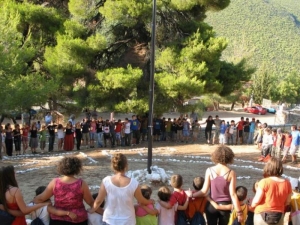 Δύο στους πέντε που πήραν επιταγή δεν έστειλαν τα παιδιά τους κατασκήνωση