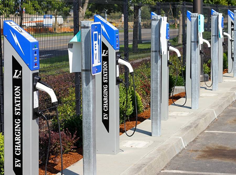 Από 11/5 οι αιτήσεις υπαγωγής στη δράση «Φορτίζω Παντού», προϋπολογισμού 80 εκατ. ευρώ