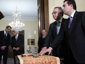 Ορκίστηκε νέος υπουργός Μετανάστευσης και Ασύλου ο Ν. Μηταράκης