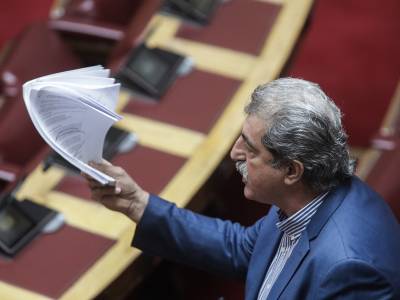 Πολάκης σε Κασσελάκη: Δεν είμαι κανένα παιδάκι να με διαγράφουν και να με επαναφέρουν