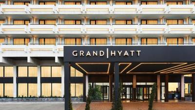 Blackstone: Εξαγοράζει το Grand Hyatt Athens