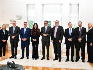 Υπογραφή συμφωνίας Chevron - HelleniQ Energy για εκμετάλλευση υδρογονανθράκων σε Πελοπόννησο και Κρήτη - Κ. Μητσοτάκης: Η Ελλάδα γίνεται κόμβος εναλλακτικής ενέργειας