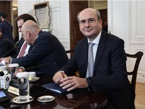 Συμπληρωματικός φόρος έως 15% στις πολυεθνικές επιχειρήσεις και τους μεγάλους ομίλους