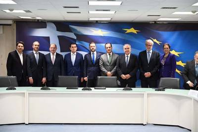 Υπεγράφη το deal 1 δισ. ευρώ μεταξύ Attica Group και Onex