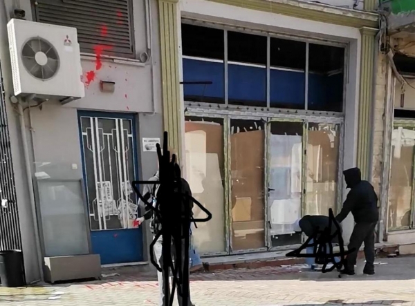 Ανακοίνωση της ΝΔ για την επίθεση στα γραφεία της