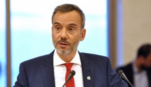 Τα νέα πρόσωπα της διοίκησής του στον δήμο Θεσσαλονίκης παρουσίασε ο Κ. Ζέρβας