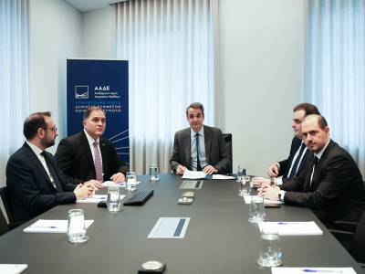 Μητσοτάκης: Μπαίνει επιτέλους μια τάξη στη διαδικασία υποβολής των φορολογικών δηλώσεων - Έκπτωση 4% για δήλωση έως τις 30/4