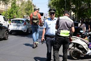 Περισσότεροι από 14.000 έλεγχοι της Τροχαίας στην Αττική για την εφαρμογή του νέου ΚΟΚ
