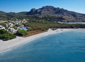 Η SWOT Hospitality παρουσιάζει το πολυτελές Lindian Village Beach Resort Rhodes, Curio Collection by Hilton
