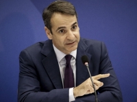Κλείνουν οργανωμένες παραλίες και χιονοδρομικά κέντρα με εντολή Μητσοτάκη