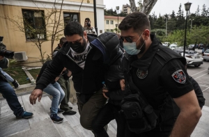 Ποινική δίωξη ασκήθηκε στον Μένιο Φουρθιώτη για σωρεία αδικημάτων