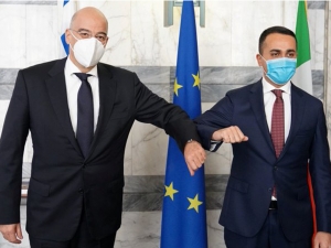 Συνάντηση Νίκου Δένδια με τον Λουίτζι ντι Μάιο στη Ρώμη