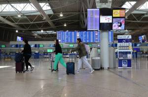 ΙΝΣΕΤΕ: Πάνω από 2,5 εκατ. οι αφίξεις στη χώρα τον Οκτώβριο