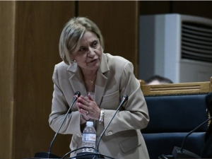 Δίκη ΧΑ: Αμετακίνητη η Εισαγγελέας στην αναστολή των ποινών ζήτησε το λόγο να απαντήσει στους επικριτές της