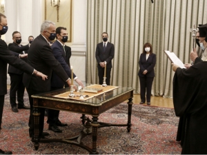 Η ορκωμοσία των νέων μελών της κυβέρνησης
