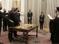 Η ορκωμοσία των νέων μελών της κυβέρνησης