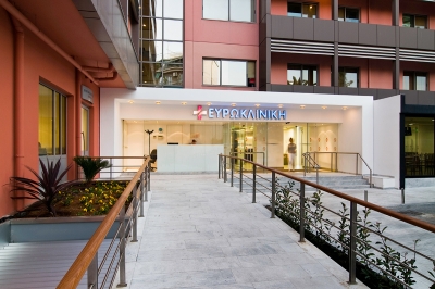 Ευρωκλινική: Το μέλλον της ρομποτικής χειρουργικής γόνατος με το Rosa Knee System