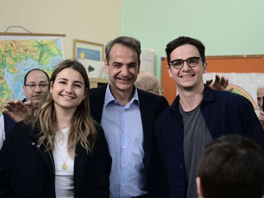 Στην Κηφισιά ψήφισε ο πρωθυπουργός Κ. Μητσοτάκης: «Σήμερα ψηφίζουμε για το μέλλον μας»