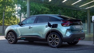 Citroen C4: Κυκλοφορεί σε ηλεκτρική έκδοση, βενζινοκίνητο και ντίζελ