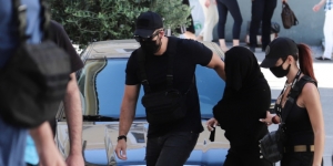 Προφυλακίστηκε η 35χρονη με το βιτριόλι - Αμίλητη στον ανακριτή τήρησε το δικαίωμα της σιωπής