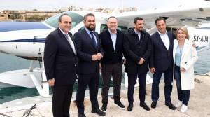 Στην πρώτη δοκιμαστική πτήση με υδροπλάνο της Hellenic Seaplanes ο Υφυπουργός Ναυτιλίας Ιω. Παππάς