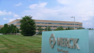 Merck: Ξεπέρασαν τις προβλέψεις κέρδη και έσοδα στο τρίμηνο