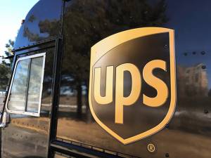 UPS: Απογοητευτικά έσοδα στο τρίμηνο