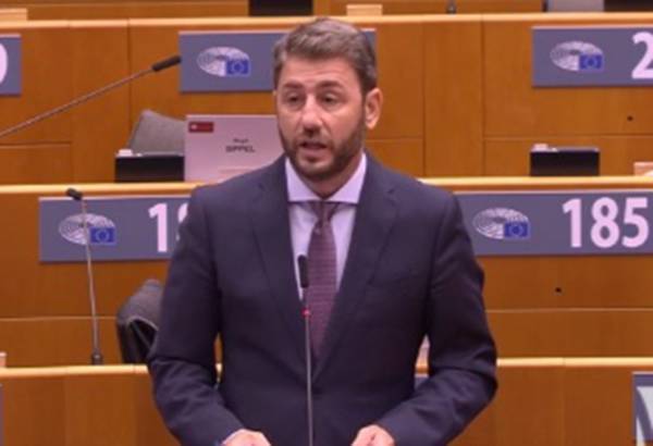 ΠΑΣΟΚ-ΚΙΝΑΛ: Προτείνει τη σύσταση Εξεταστικής Επιτροπής για την παρακολούθηση του Ν. Ανδρουλάκη