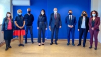 Αυξάνονται τα επιδόματα παιδιού και Ελάχιστου Εγγυημένου Εισοδήματος - Θεσμοθετείται Μητρώο και Κάρτα Αναπηρίας