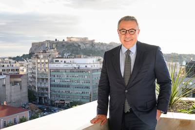 Alpha Bank awarded with top distinctions by Extel for Management, IR and ESG teams