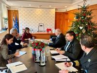 Συνάντηση Μιχαηλίδου – Γκίκα για την ενίσχυση της οικογένειας και της γονεϊκότητας στη νησιωτική χώρα