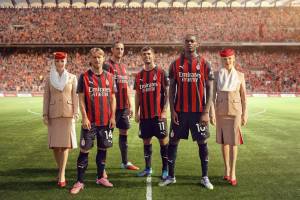 Emirates και AC Milan επέκτειναν τη συνεργασία τους