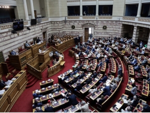 Κατατίθεται σήμερα στη Βουλή το προσχέδιο του προϋπολογισμού 2022 - Τι προβλέπει